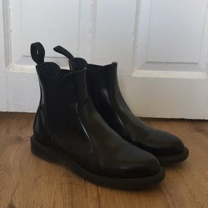 Dr Martens Flora Chelsea Boot